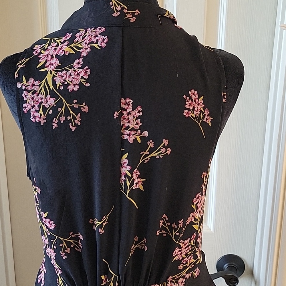 Black And Floral Print Layered Sheer Overlay Maxi Dress - Picture 14 of 16